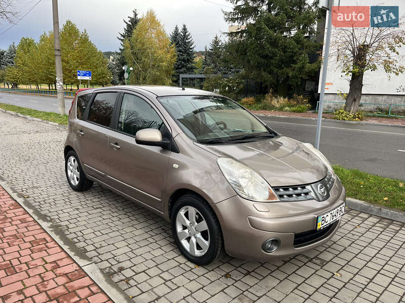 Хэтчбек Nissan Note 2007 в Могилев-Подольске