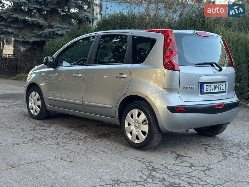 Хэтчбек Nissan Note 2007 в Умани