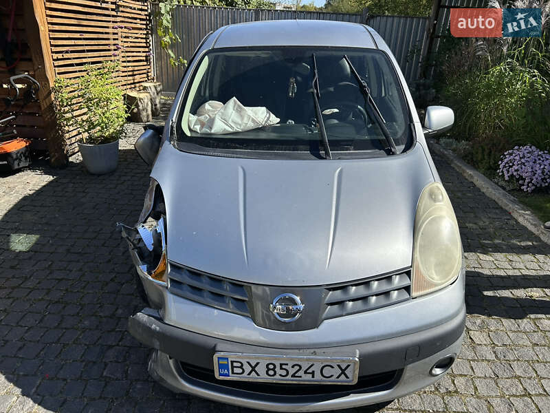 Хэтчбек Nissan Note 2009 в Деражне фото 10 Хэтчбек Nissan Note 2009 в Деражне