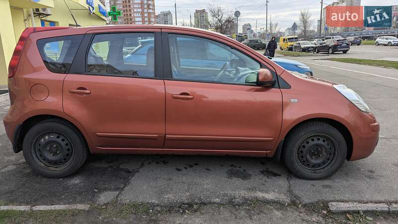 Хетчбек Nissan Note 2007 в Києві фото 5 Хетчбек Nissan Note 2007 в Києві
