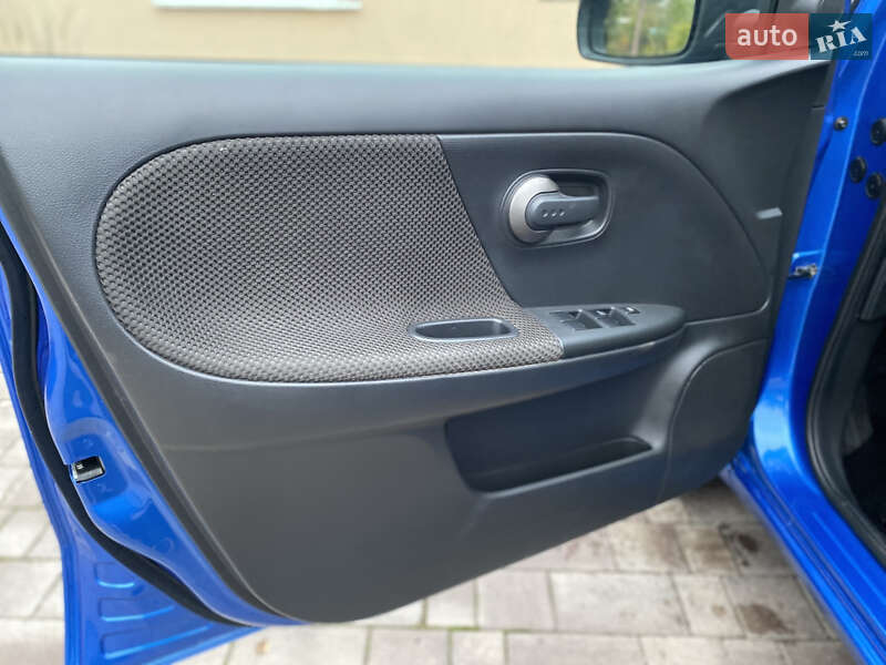 Хэтчбек Nissan Note 2007 в Виннице фото 18 Хэтчбек Nissan Note 2007 в Виннице