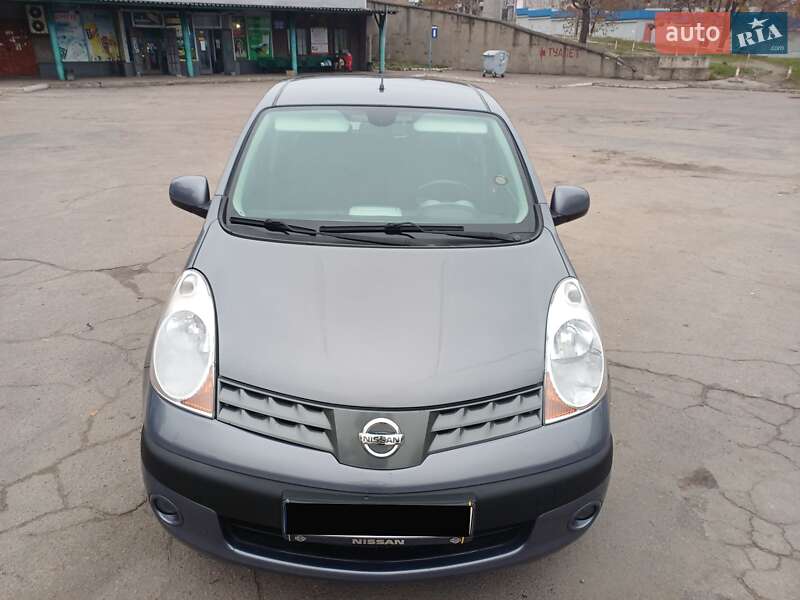 Хэтчбек Nissan Note 2007 в Каменском