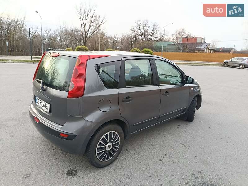 Хэтчбек Nissan Note 2006 в Чернигове фото 10 Хэтчбек Nissan Note 2006 в Чернигове