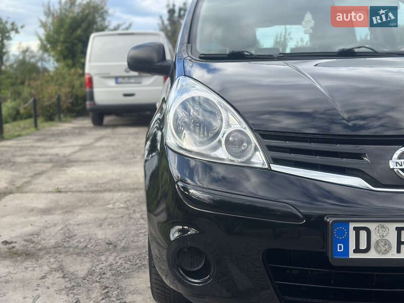 Хетчбек Nissan Note 2009 в Дубні