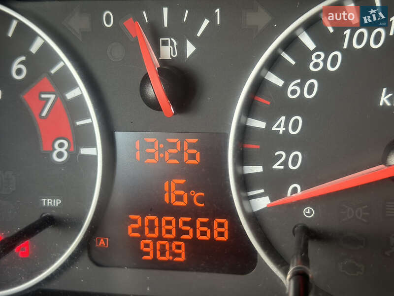 Хетчбек Nissan Note 2009 в Дубні