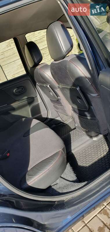 Хэтчбек Nissan Note 2008 в Казатине фото 47 Хэтчбек Nissan Note 2008 в Казатине