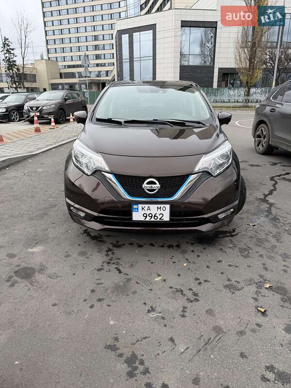 Хэтчбек Nissan Note 2017 в Киеве