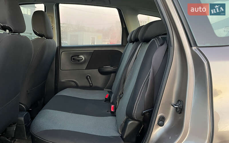 Хэтчбек Nissan Note 2012 в Львове