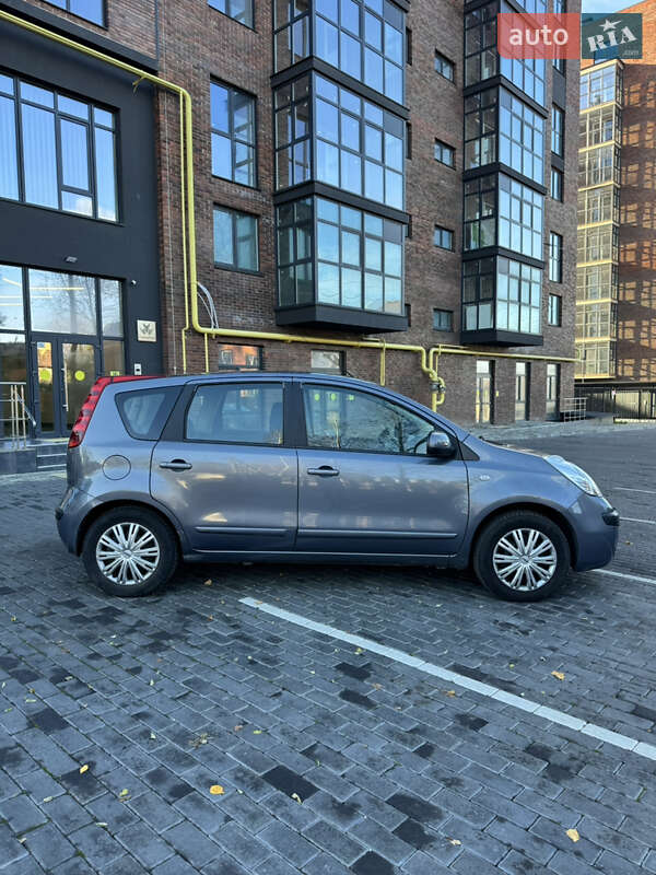 Хэтчбек Nissan Note 2006 в Полтаве