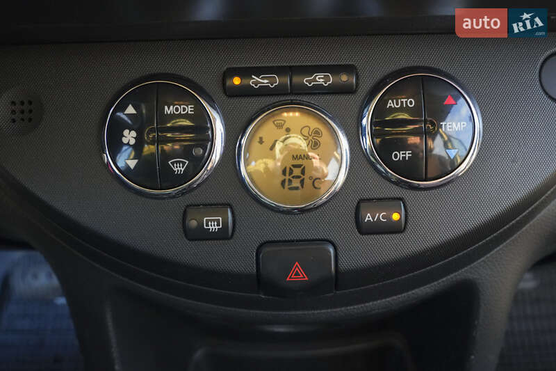 Хэтчбек Nissan Note 2007 в Дрогобыче