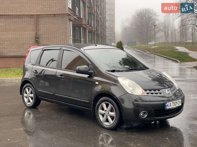 Хэтчбек Nissan Note 2006 в Чернигове фото 4 Хэтчбек Nissan Note 2006 в Чернигове