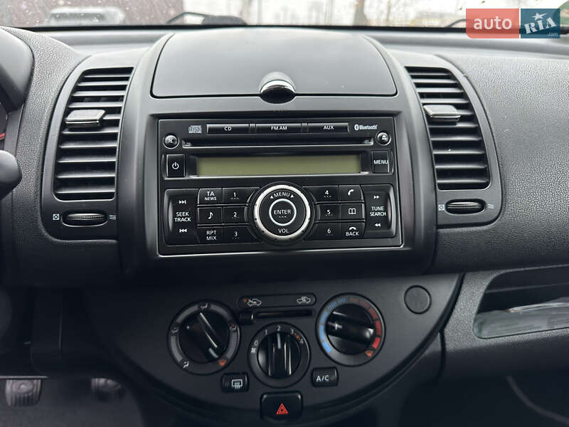 Хэтчбек Nissan Note 2010 в Виннице