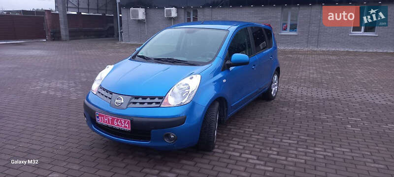 Хэтчбек Nissan Note 2006 в Костополе