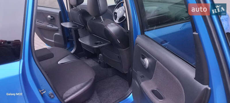 Хэтчбек Nissan Note 2006 в Костополе