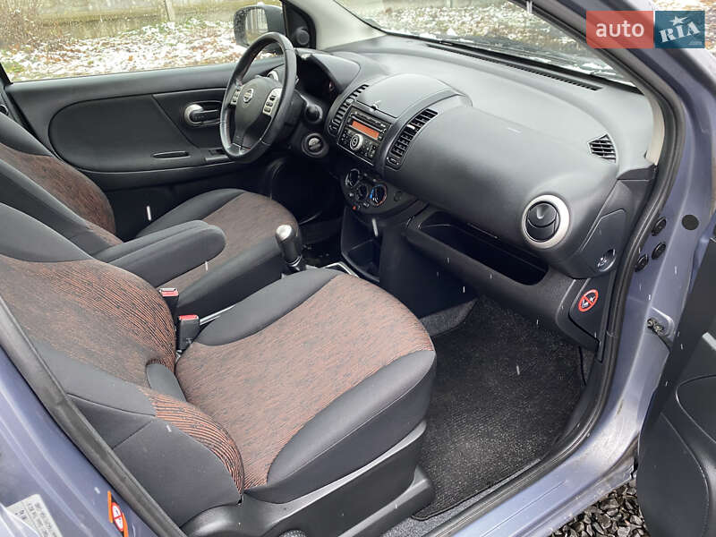Хэтчбек Nissan Note 2009 в Луцке