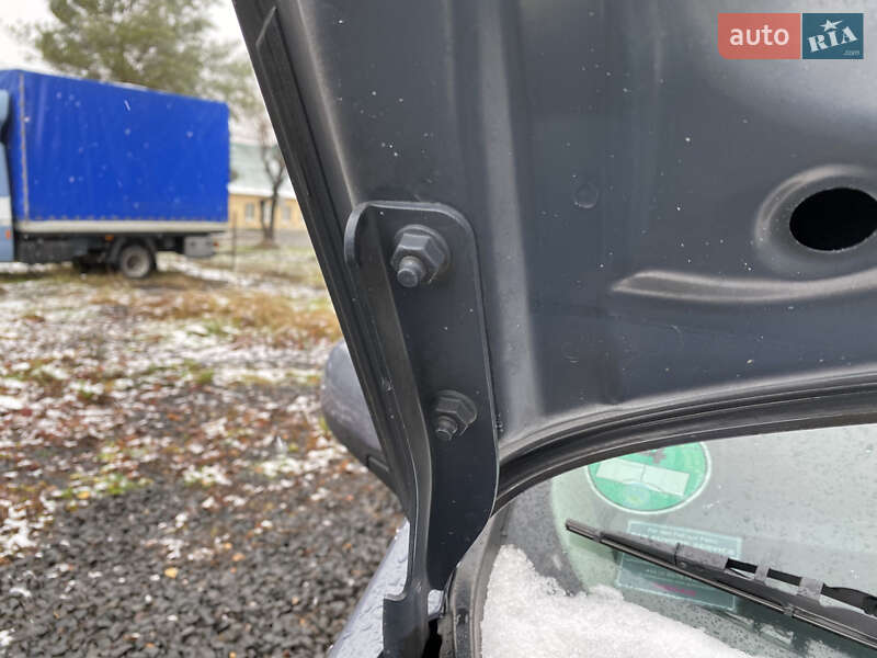 Хэтчбек Nissan Note 2009 в Луцке