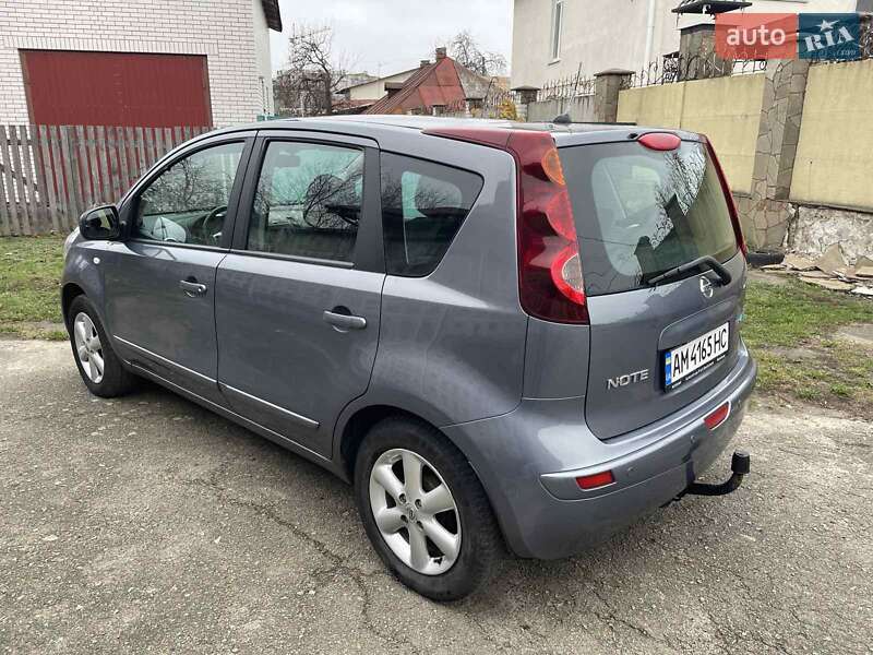 Хетчбек Nissan Note 2010 в Житомирі фото 19 Хетчбек Nissan Note 2010 в Житомирі