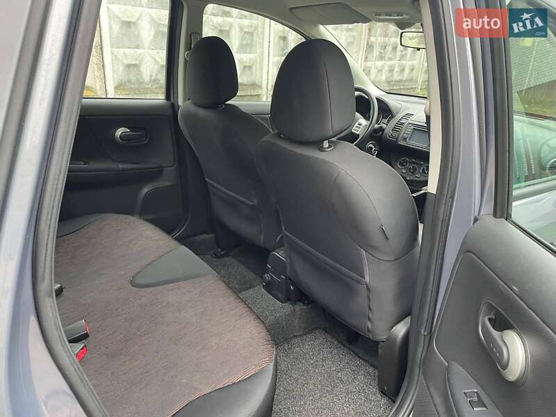 Хетчбек Nissan Note 2010 в Житомирі фото 24 Хетчбек Nissan Note 2010 в Житомирі