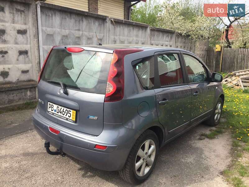 Хетчбек Nissan Note 2010 в Житомирі фото 36 Хетчбек Nissan Note 2010 в Житомирі