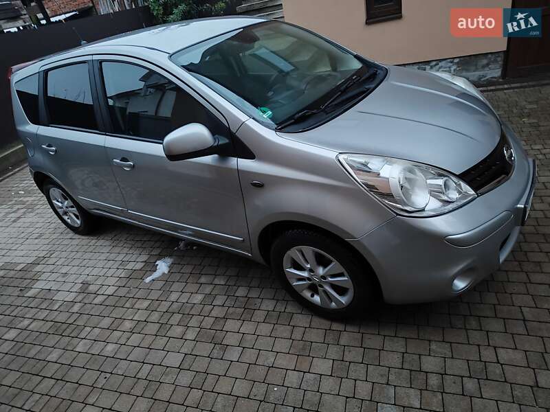 Хетчбек Nissan Note 2009 в Івано-Франківську