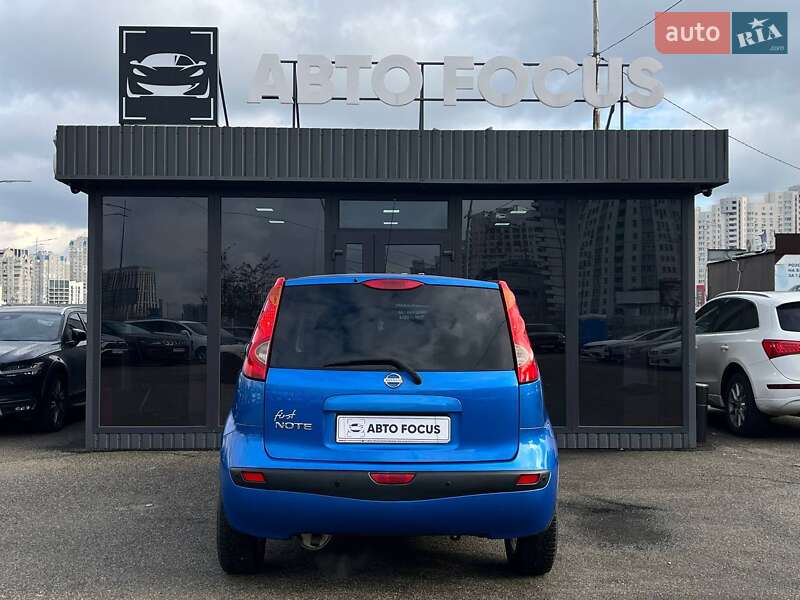 Хэтчбек Nissan Note 2006 в Киеве