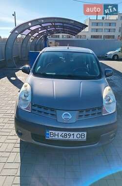 Хэтчбек Nissan Note 2006 в Черноморске