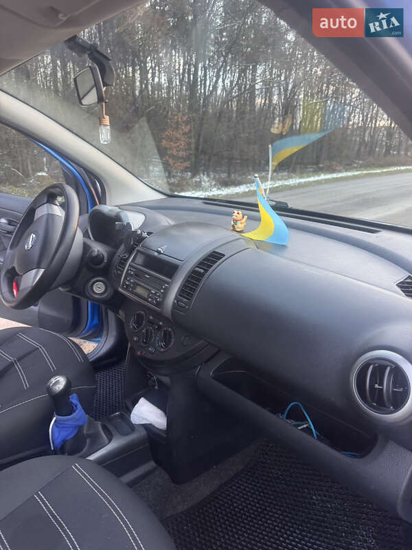Хетчбек Nissan Note 2006 в Івано-Франківську