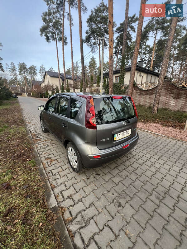 Хетчбек Nissan Note 2011 в Києві