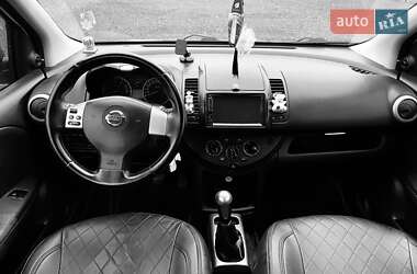 Хэтчбек Nissan Note 2010 в Виноградове