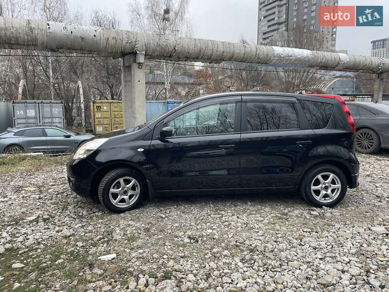 Хэтчбек Nissan Note 2012 в Киеве фото 4 Хэтчбек Nissan Note 2012 в Киеве