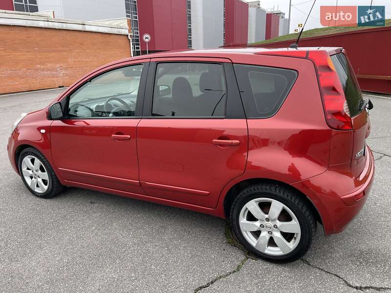 Хэтчбек Nissan Note 2007 в Киеве