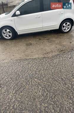 Хэтчбек Nissan Note 2010 в Виноградове