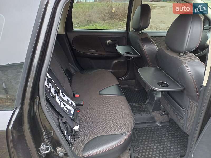 Хэтчбек Nissan Note 2007 в Александрие фото 7 Хэтчбек Nissan Note 2007 в Александрие