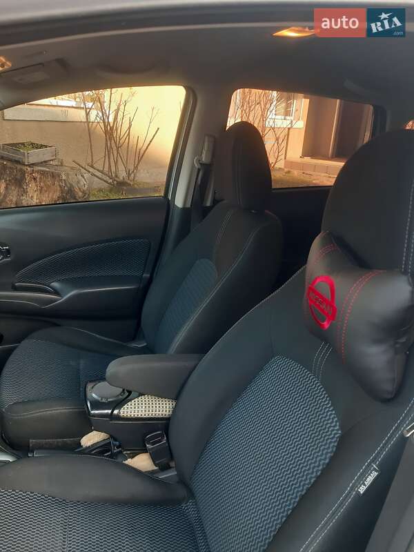 Хэтчбек Nissan Note 2015 в Владимире