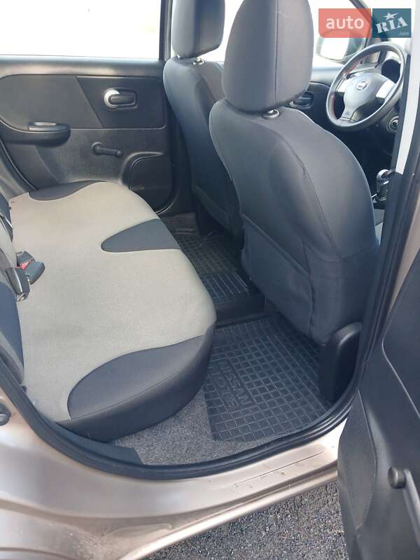 Хэтчбек Nissan Note 2012 в Ладыжине