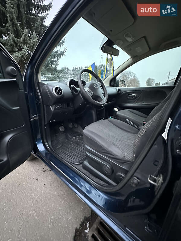 Хэтчбек Nissan Note 2007 в Христиновке