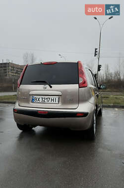 Хэтчбек Nissan Note 2006 в Киеве