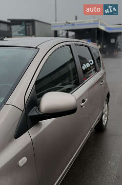 Хэтчбек Nissan Note 2006 в Киеве