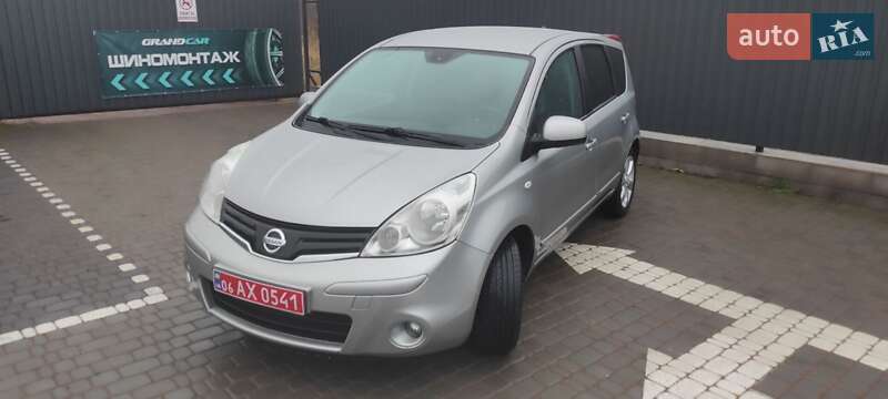 Хэтчбек Nissan Note 2009 в Житомире