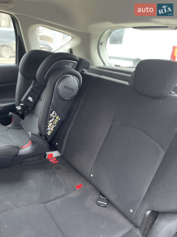 Хетчбек Nissan Note 2015 в Тернополі фото 16 Хетчбек Nissan Note 2015 в Тернополі