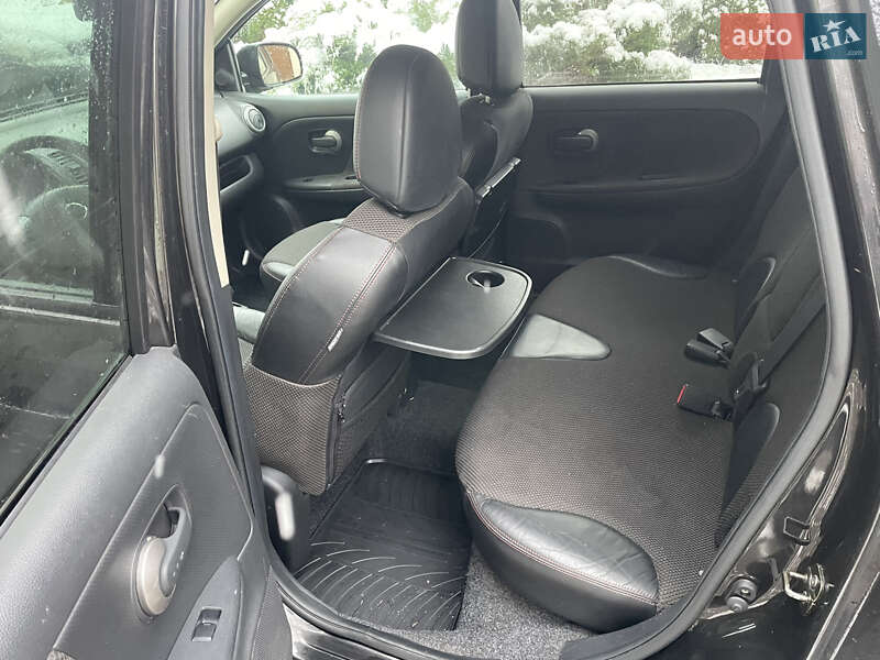 Хэтчбек Nissan Note 2006 в Ивано-Франковске