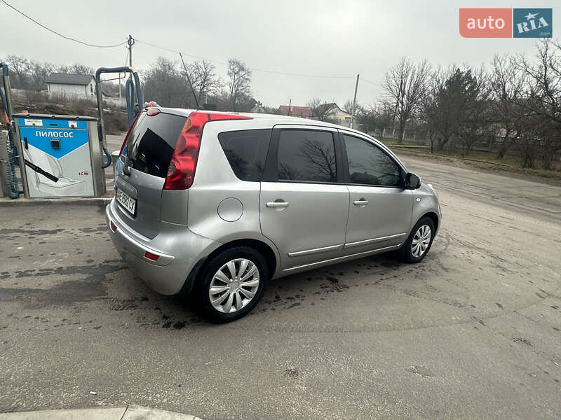 Хэтчбек Nissan Note 2008 в Днепре