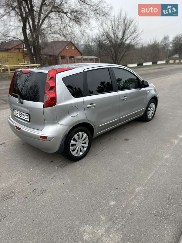 Хэтчбек Nissan Note 2008 в Днепре