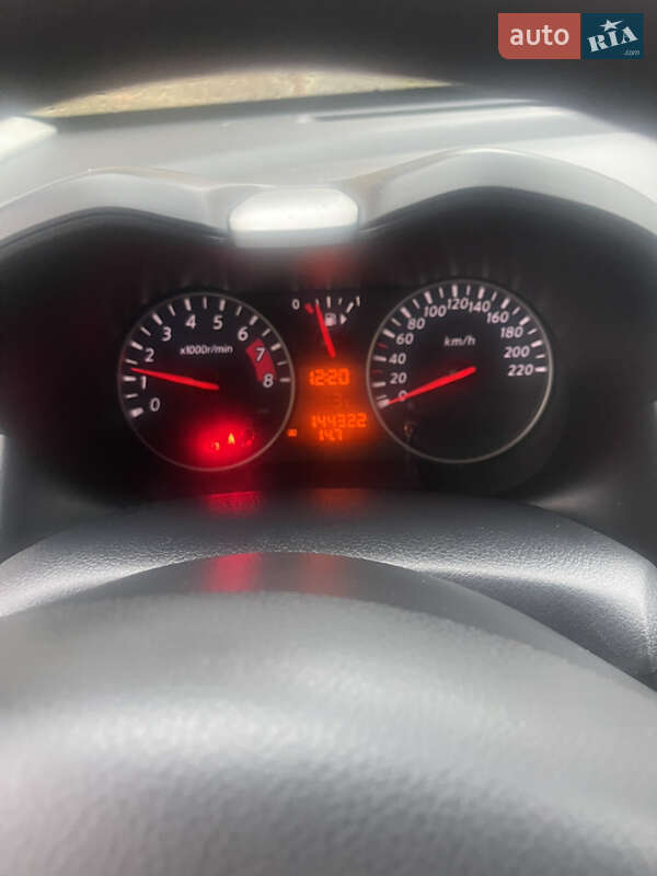 Хетчбек Nissan Note 2011 в Києві фото 12 Хетчбек Nissan Note 2011 в Києві