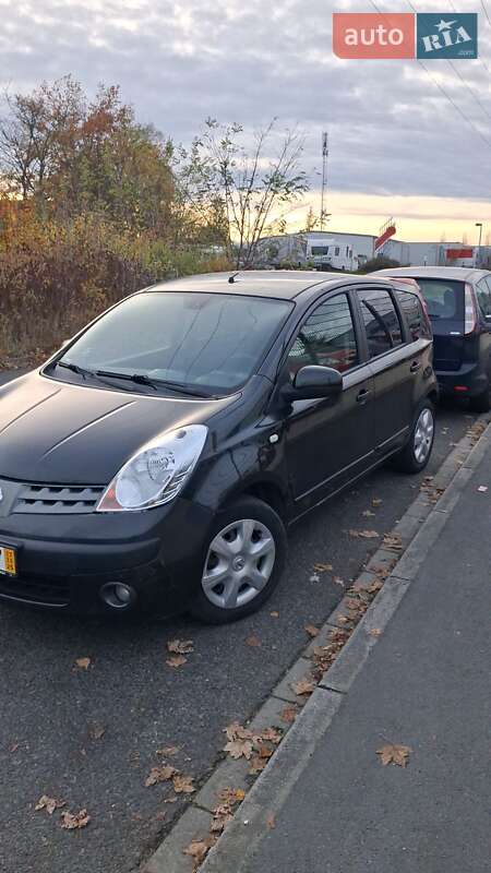 Хэтчбек Nissan Note 2006 в Луцке фото Хэтчбек Nissan Note 2006 в Луцке