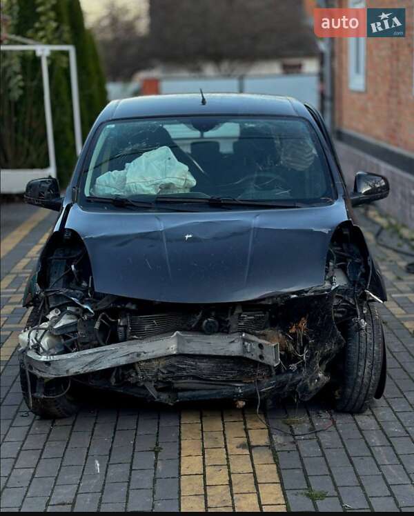 Хетчбек Nissan Note 2007 в Житомирі