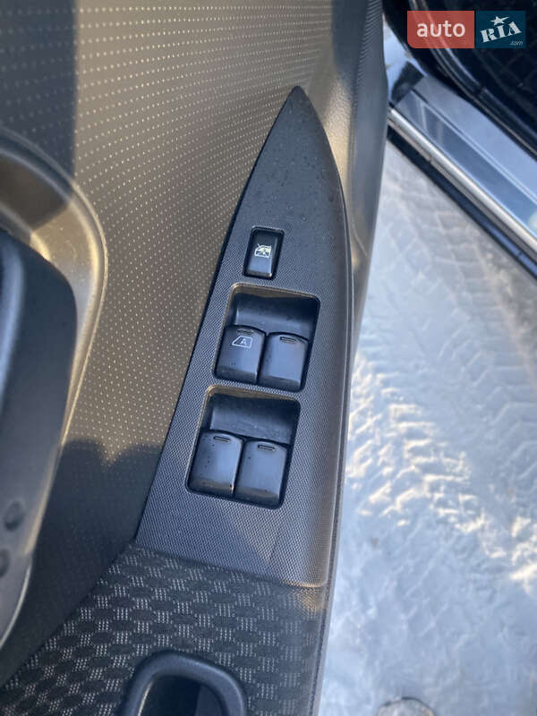 Хэтчбек Nissan Note 2006 в Чернигове