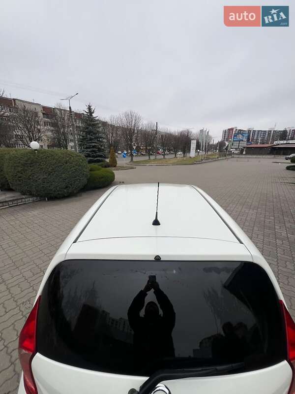 Хэтчбек Nissan Note 2013 в Луцке