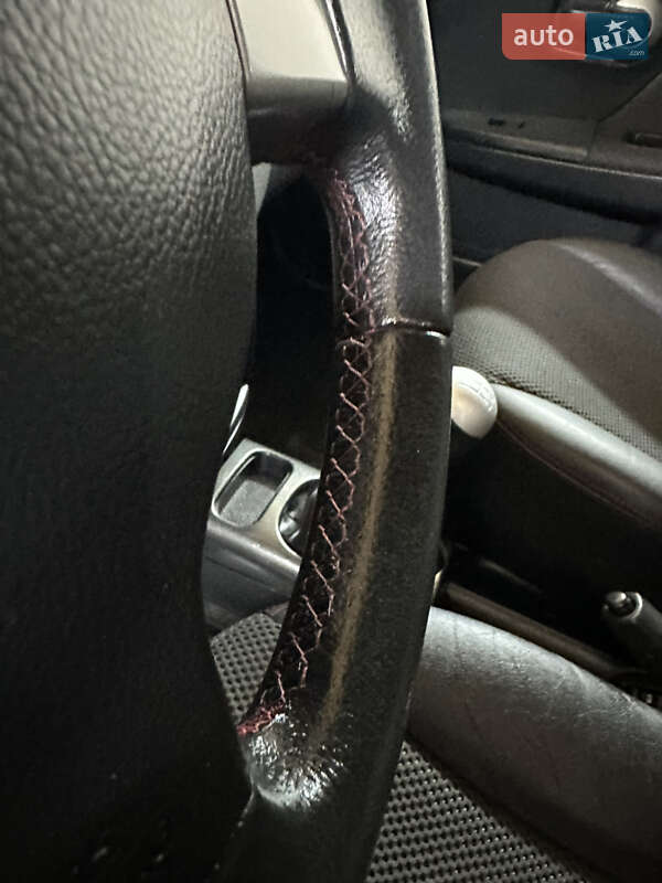 Хэтчбек Nissan Note 2008 в Хороле