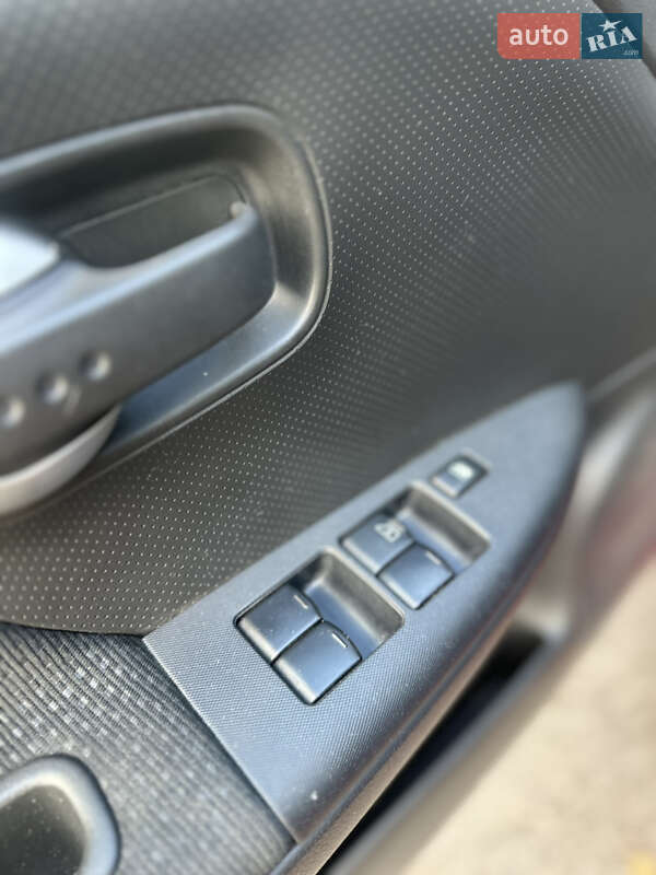 Хэтчбек Nissan Note 2012 в Ровно